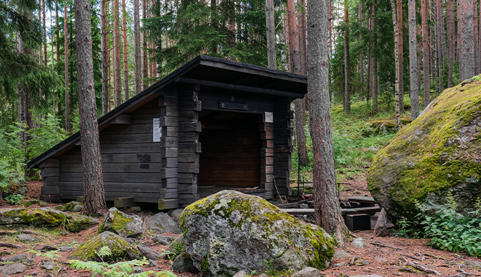 Laavu suojaa ja tarjoaa nukkumapaikan – Suomen laavut | Hertz